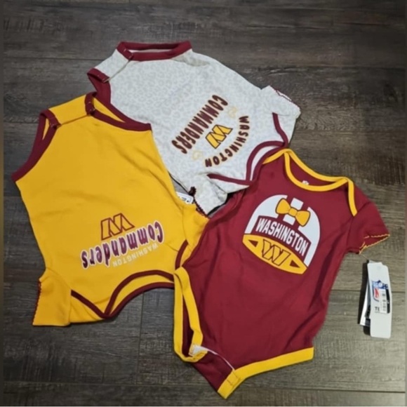 NFL Washington Commanders Baby Girl 3 Piece Onsie Set New With Tags - Picture 1 of 4